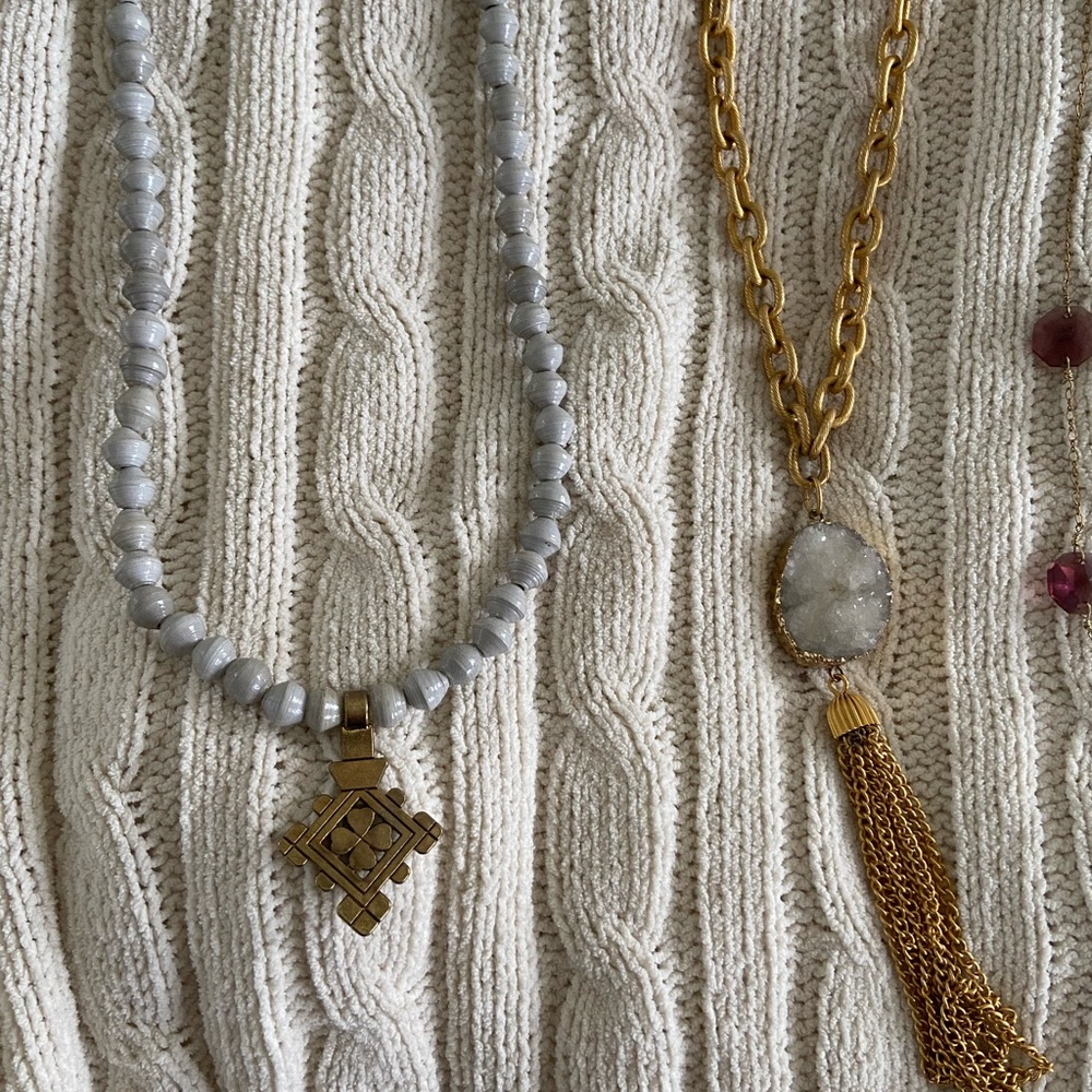 Lot of 5 necklaces